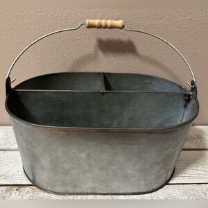 Metal Divided Holder with Moveable Handle - EUC